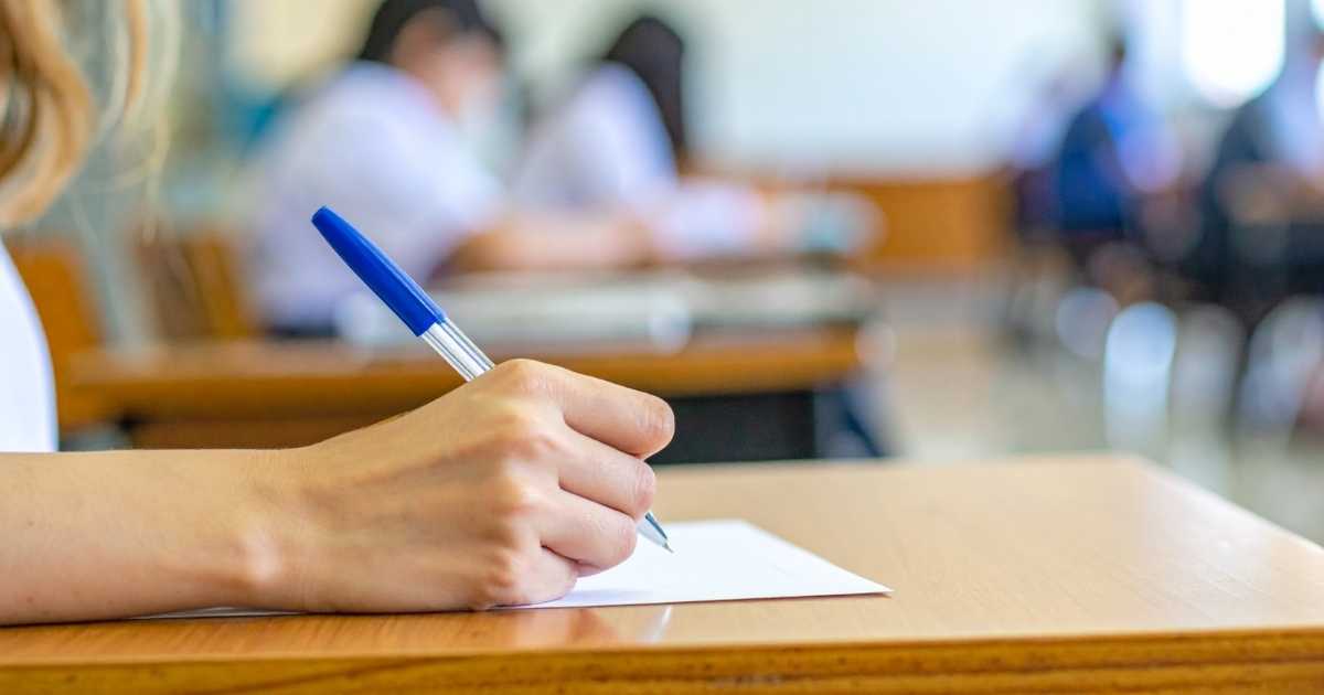 Maturità 2026: 7 Consigli Strategici per un Tema da 20 Punti