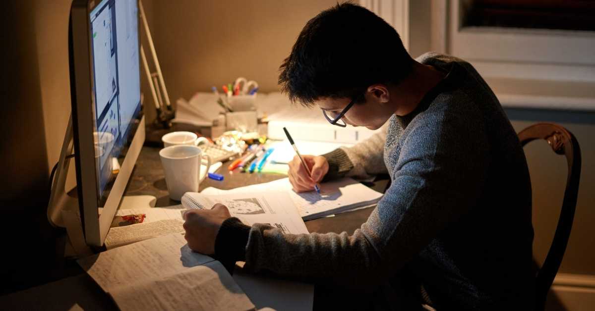 Meglio studiare di notte o di mattina? Scopri il Segreto per Risultati Straordinari