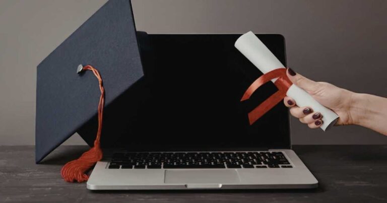 Diplomarsi come Privatista: 5 Falsi Miti Incredibili che ti Bloccano