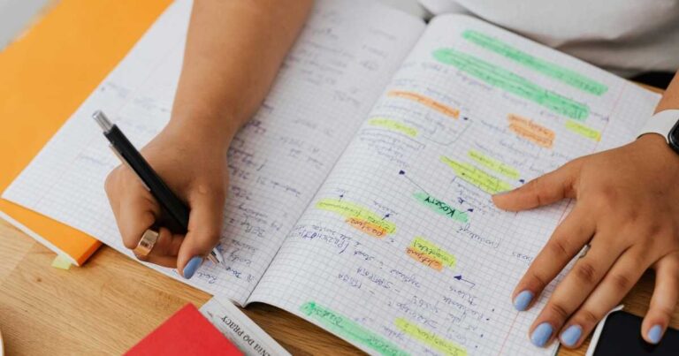 Studiare con i Deep Work: 3 Strategie Shock contro lo Smartphone