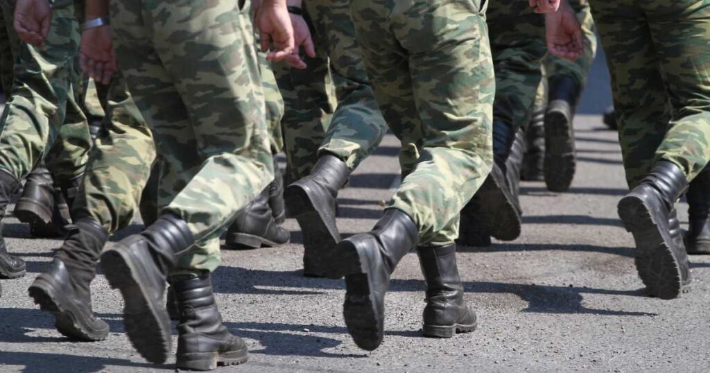 Requisiti di accesso per i Concorsi pubblici 2026 diplomati nelle Forze dell'Ordine.