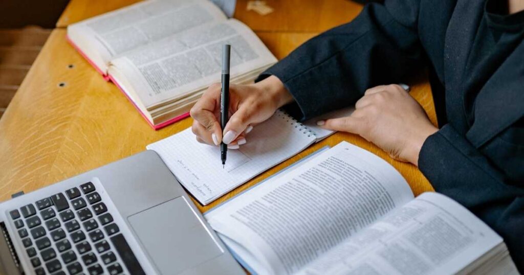 Strategie di deviazione verbale e public speaking per il Colloquio orale Maturità 2026.
