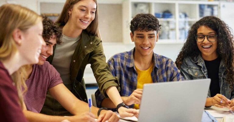 Frequenza scolastica superiori 2026: i 3 Incredibili Vantaggi online