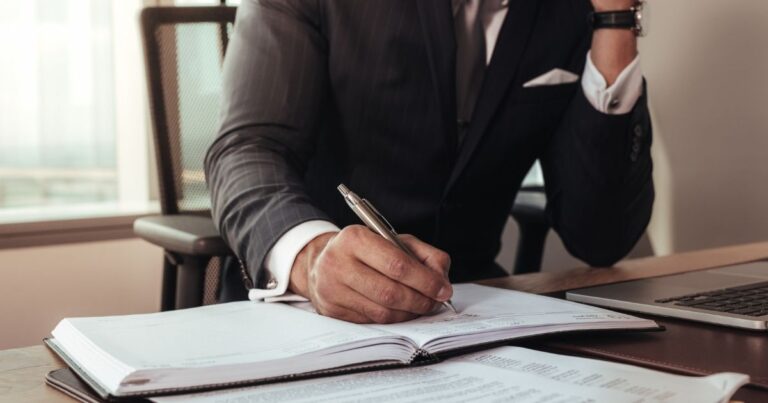 Imprenditori senza diploma di Stato: i 3 Sconvolgenti Rischi per l’accesso al credito